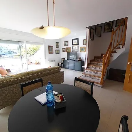 Apartment Charming With Shared Pool Views Sitges