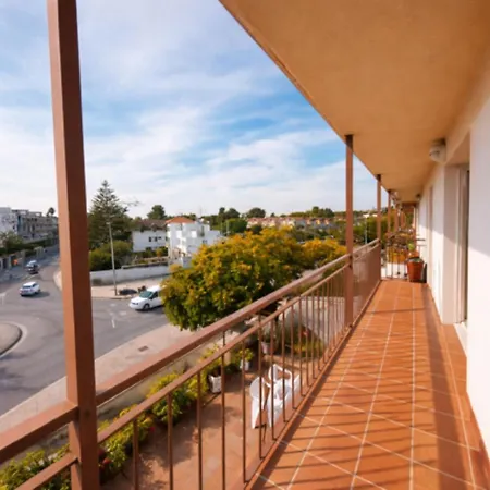 Charming With Shared Pool Views