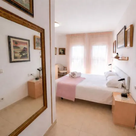 Charming With Shared Pool Views Апартаменти