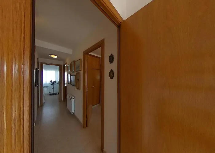 Charming With Shared Pool Views * Sitges