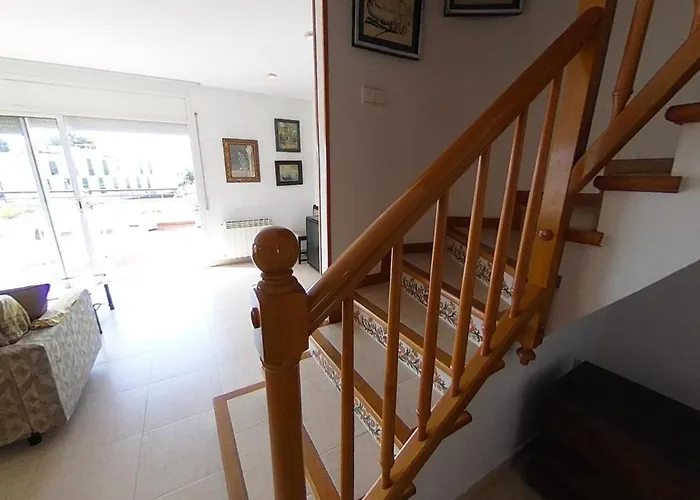 Appartement Charming With Shared Pool Views