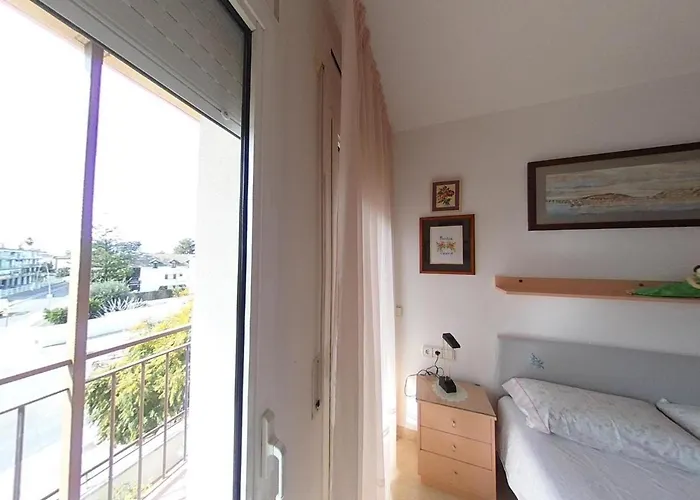 شقة Charming With Shared Pool Views *