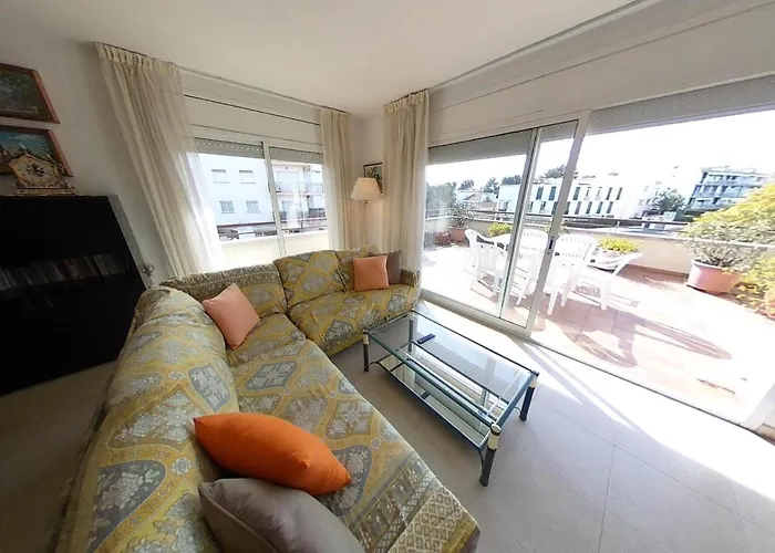 Charming With Shared Pool Views Appartement Sitges